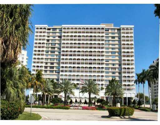 Balmoral Condo, Bal Harbour property management