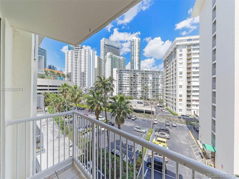 Brickell Shores