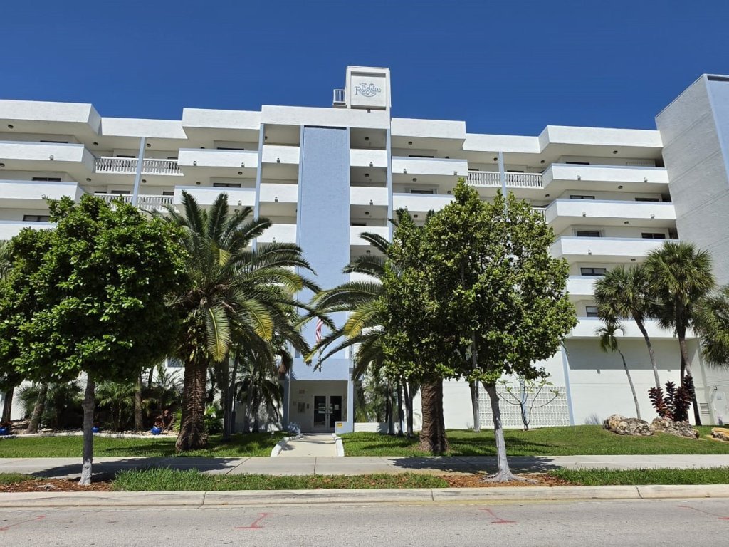 Eden Roc, Sunny Isles Beach property management