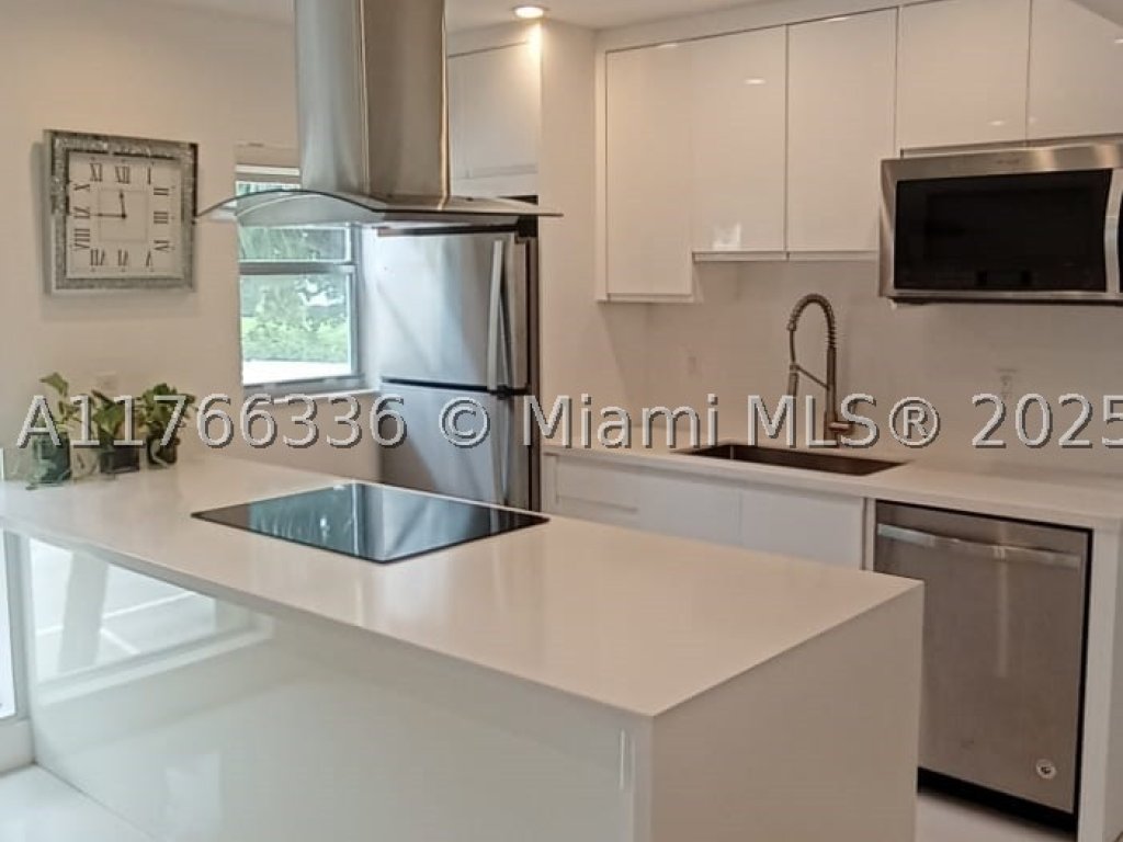 Le Cartier, Sunny Isles Beach property management