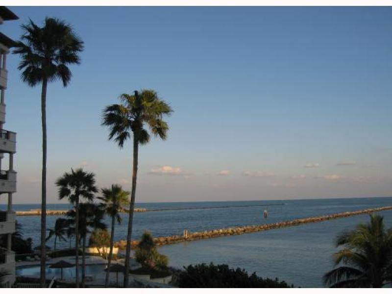 Villa Del Mare, Fisher Island property management