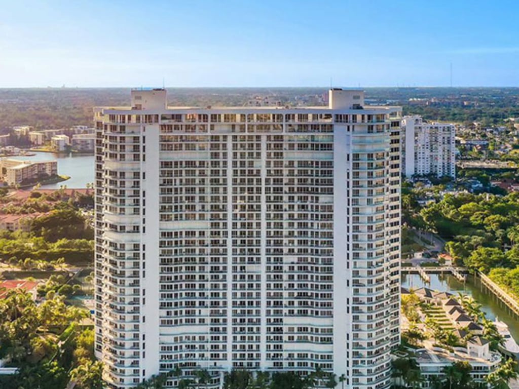 Bella Mare, Aventura property management