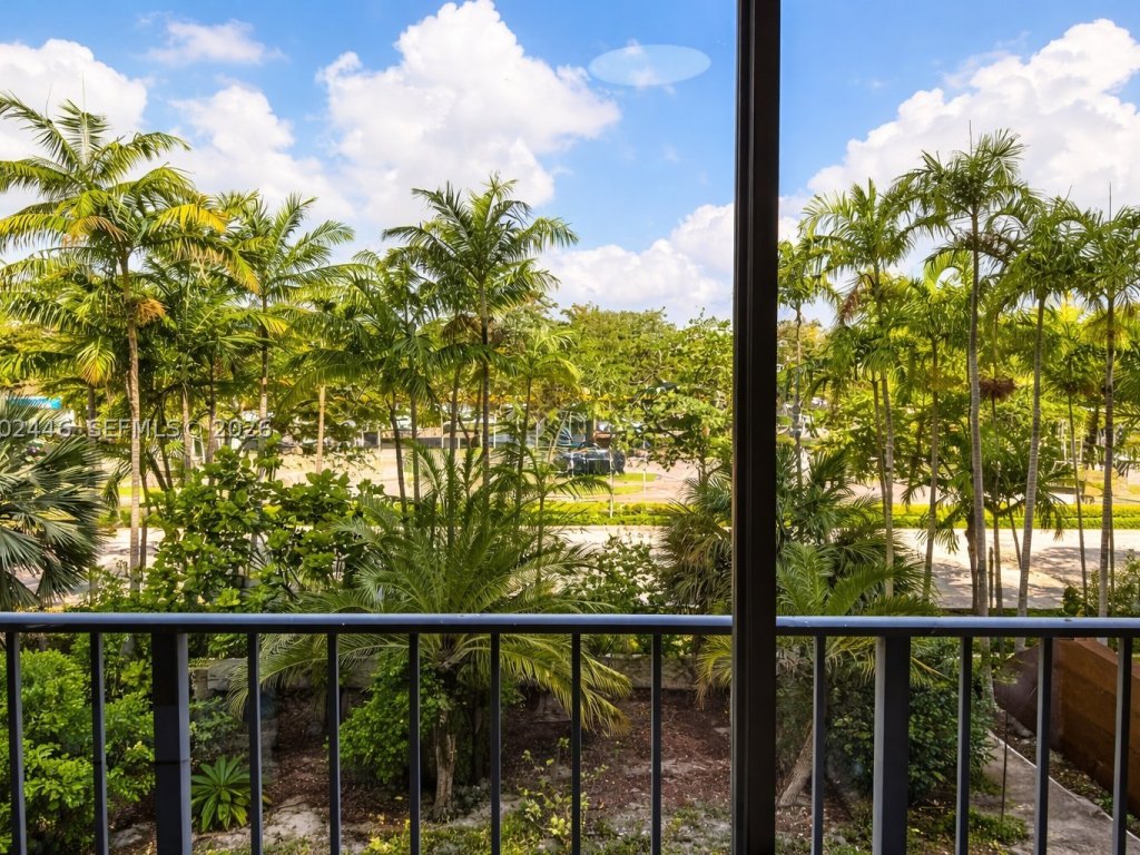Palms of Key Biscayne, Key Biscayne property management