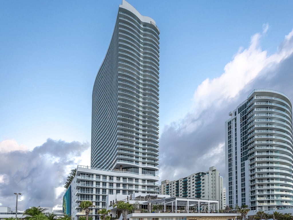 Hyde Beach Resort Hollywood, Hollywood property management