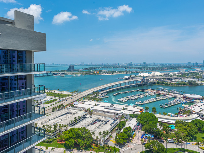 X Miami, Downtown Miami property management
