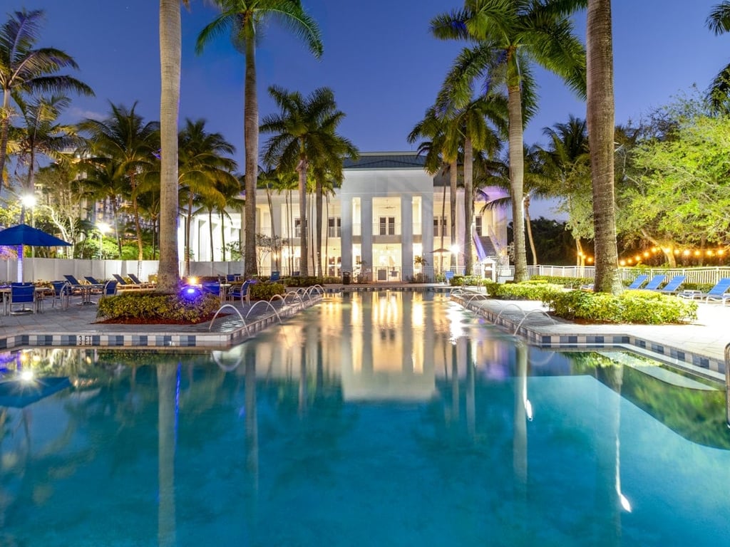The Blue Doral, Doral property management