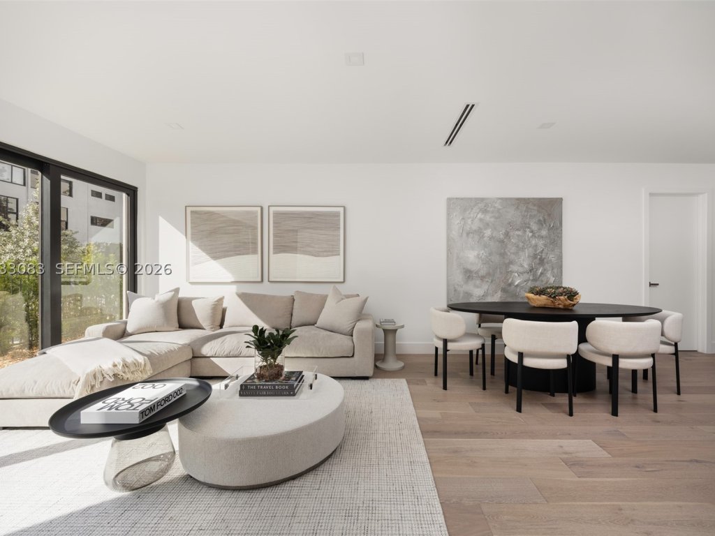 Key Cassa, Key Biscayne property management