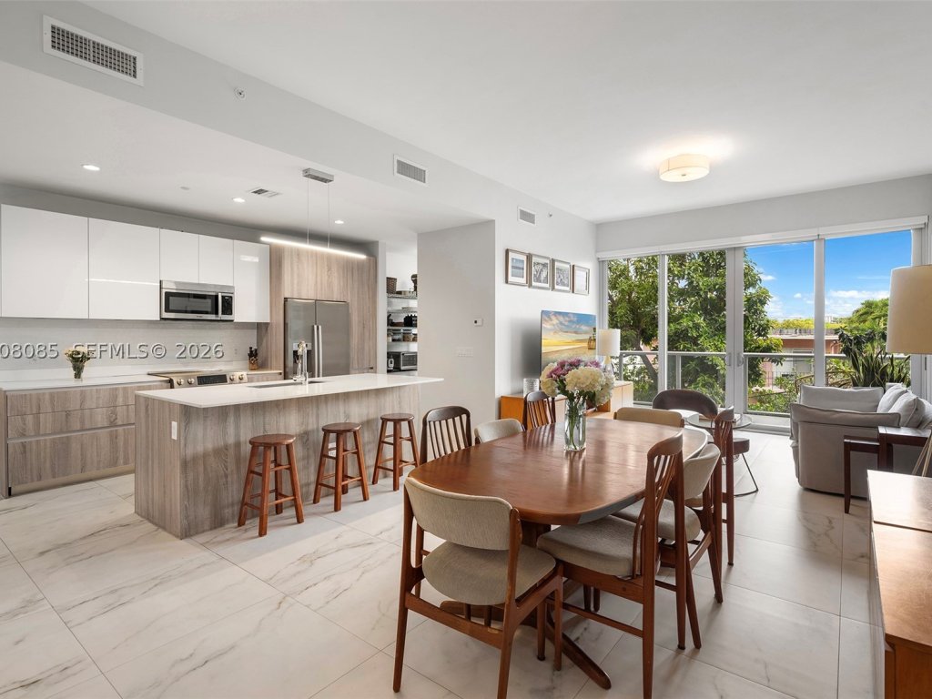 Eleven in the Roads, Brickell property management