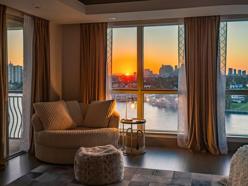 Alhambra Place, Fort Lauderdale property management