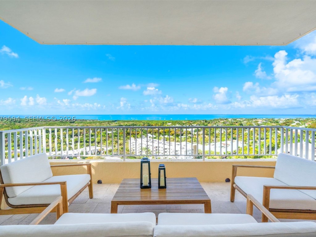 Club Tower One, Key Biscayne property management