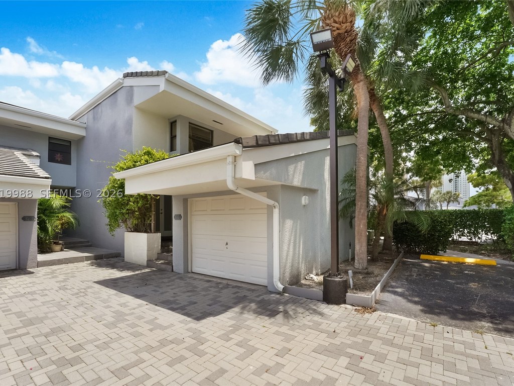 Poinciana Island, Sunny Isles Beach property management
