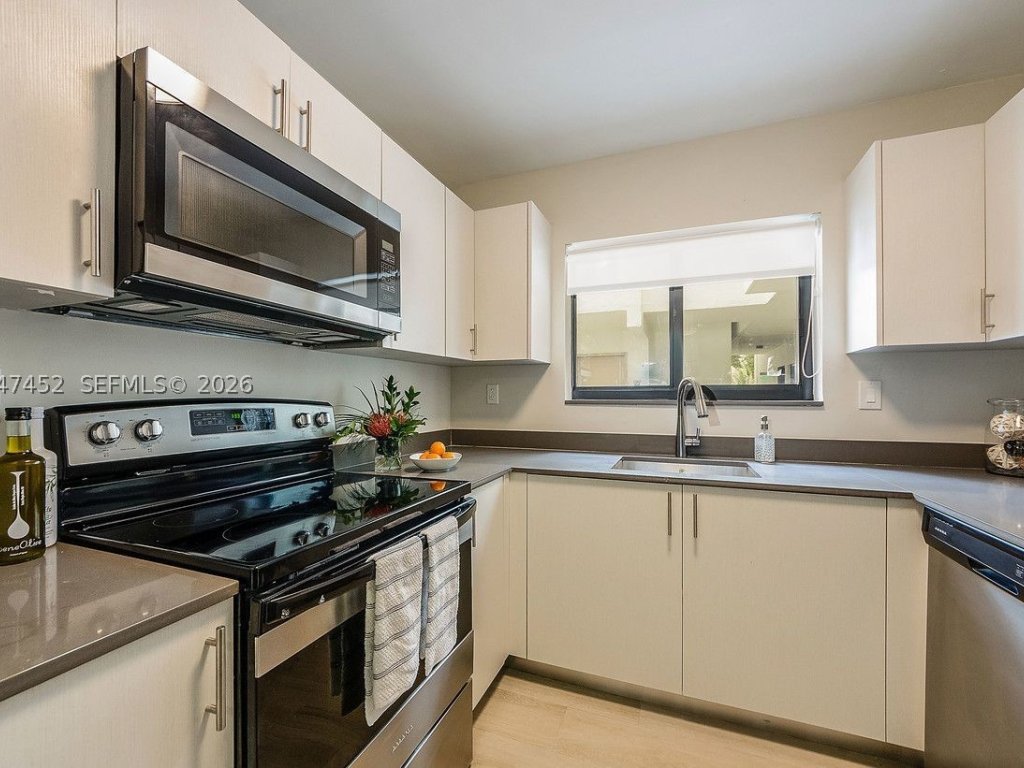 Orduna Court, Coral Gables property management