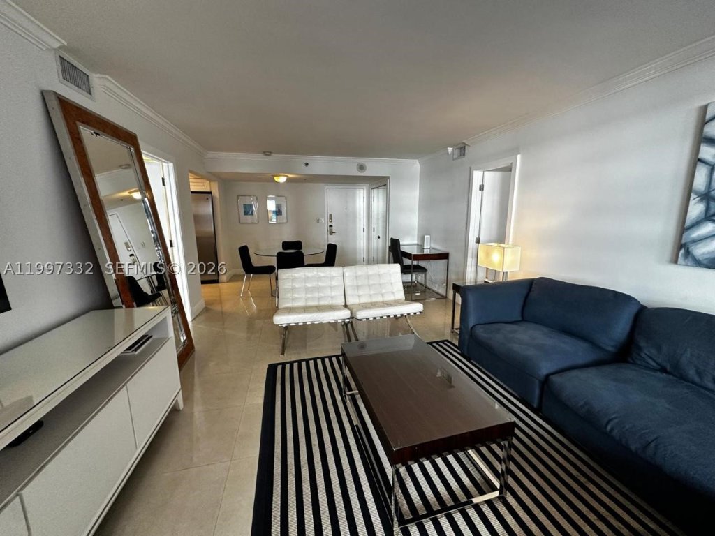 The Alexander, Miami Beach property management