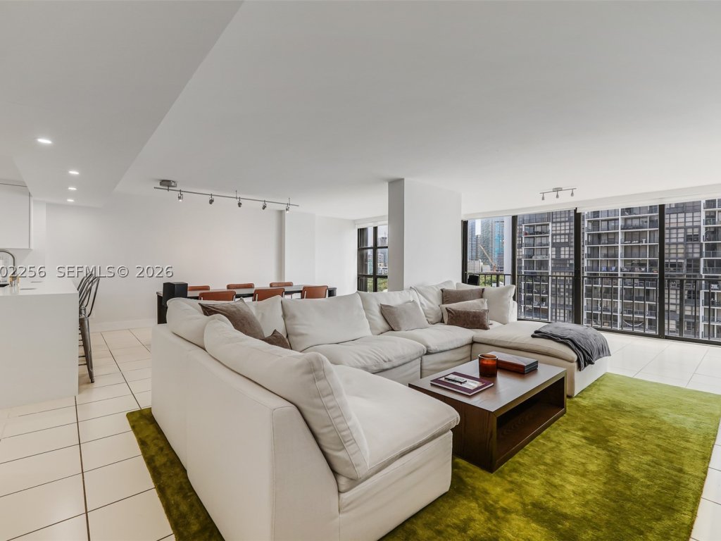 Brickell Place IV, Brickell property management