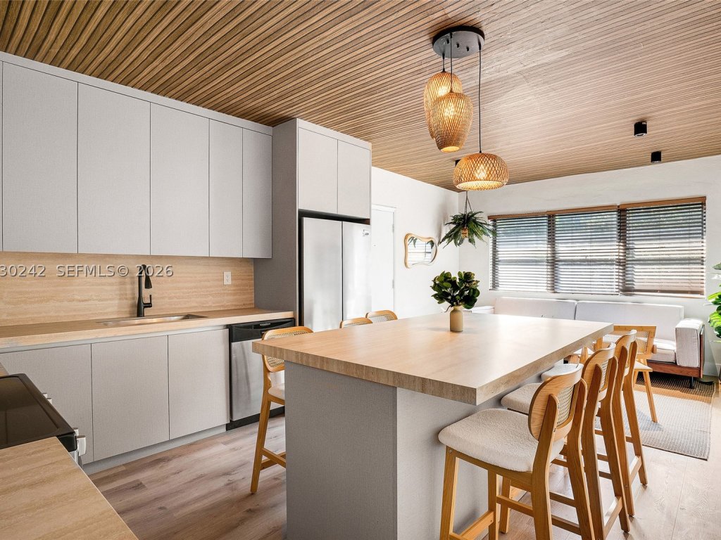 Marseilles, North Beach (NoBe) property management