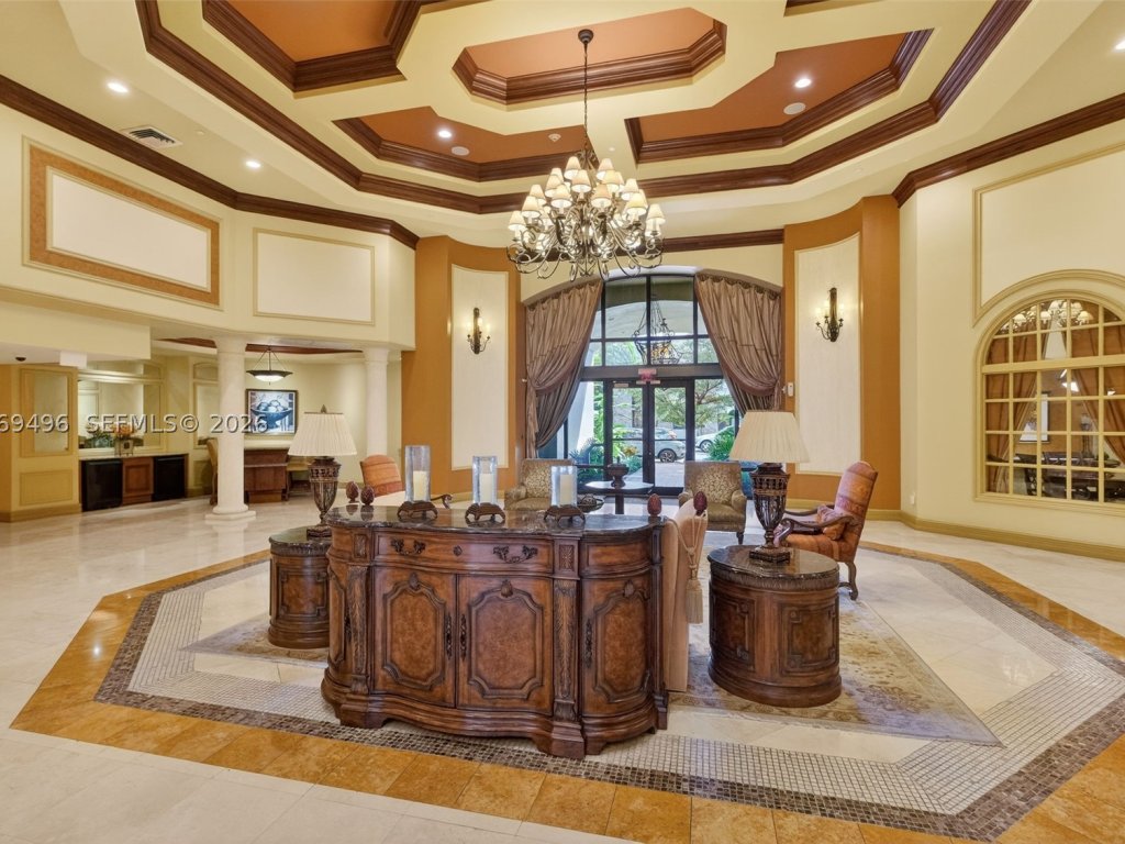 Puerta De Palmas, Coral Gables property management