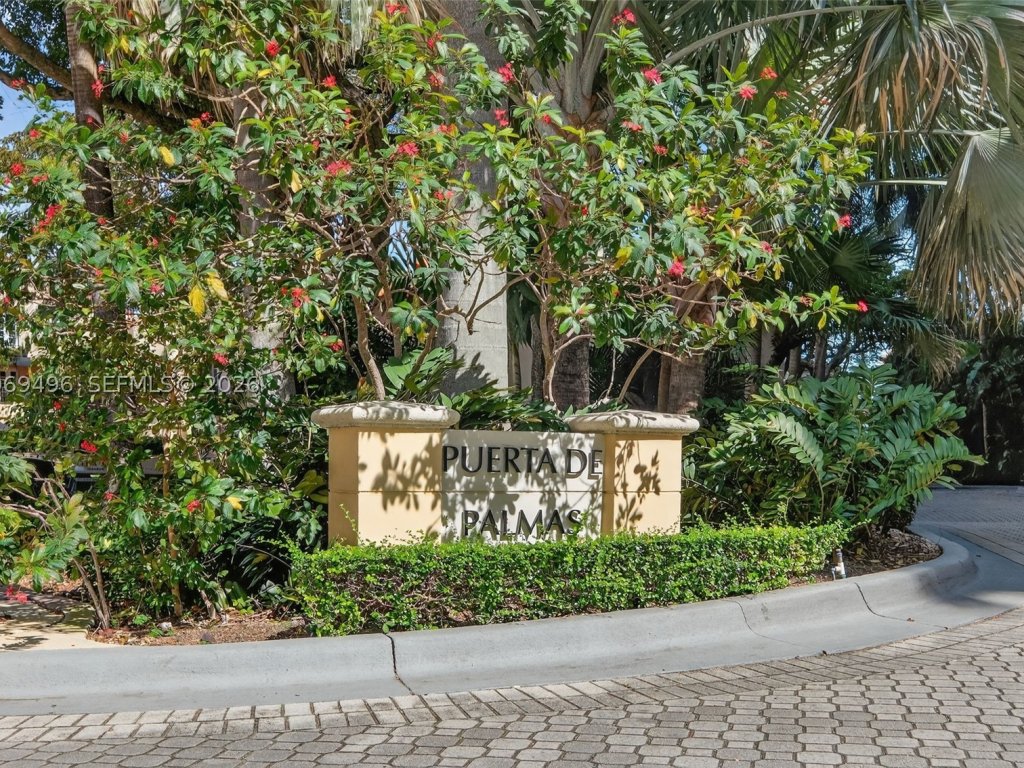 Puerta De Palmas, Coral Gables property management