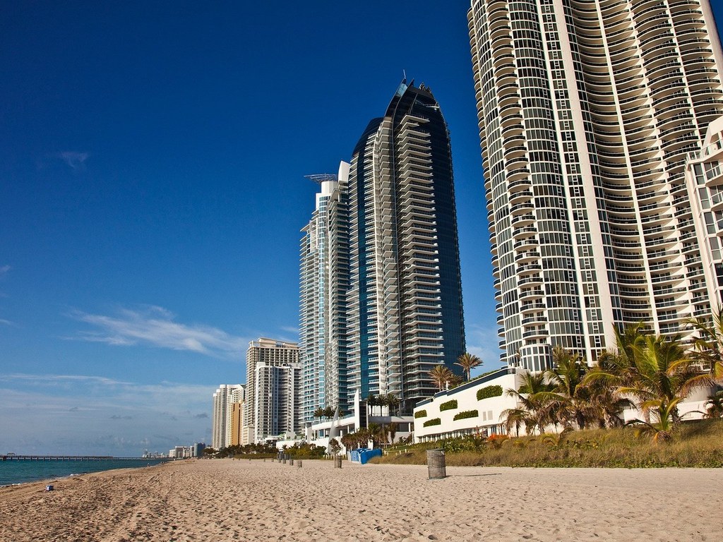 Sole, Sunny Isles Beach property management