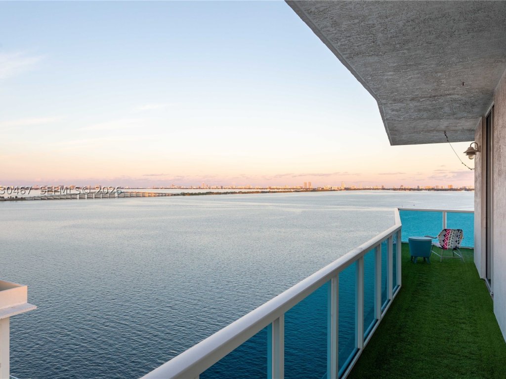 Star Lofts on the Bay, Midtown Miami & Edgewater property management