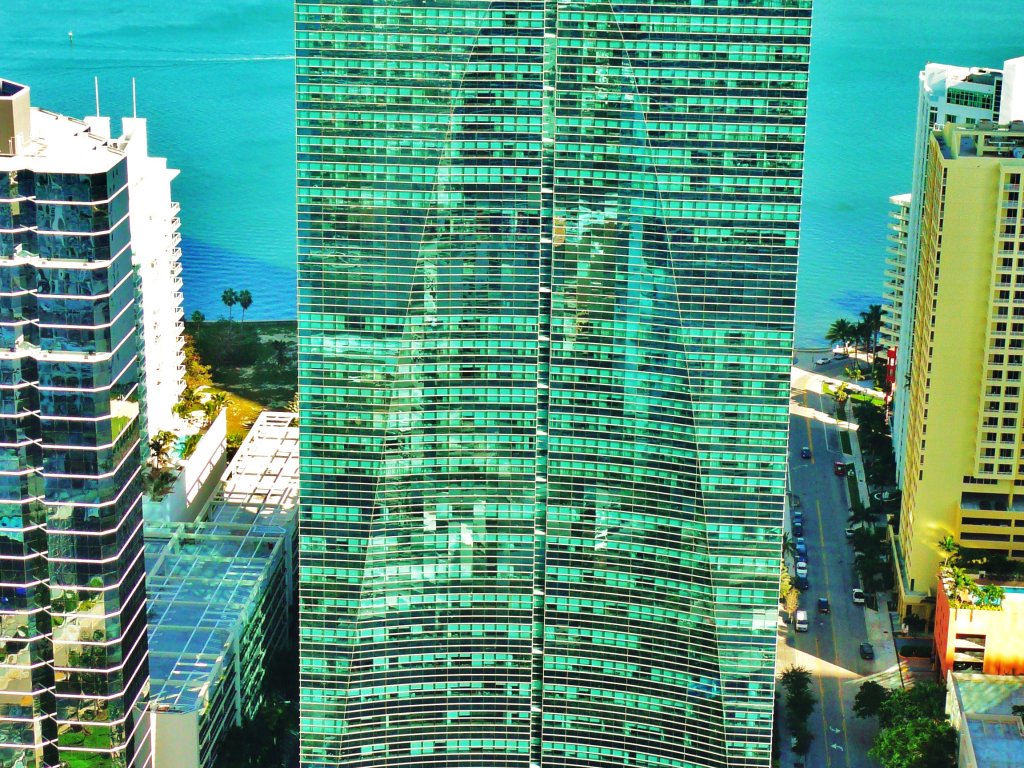 Espirito Santo Plaza, Brickell property management