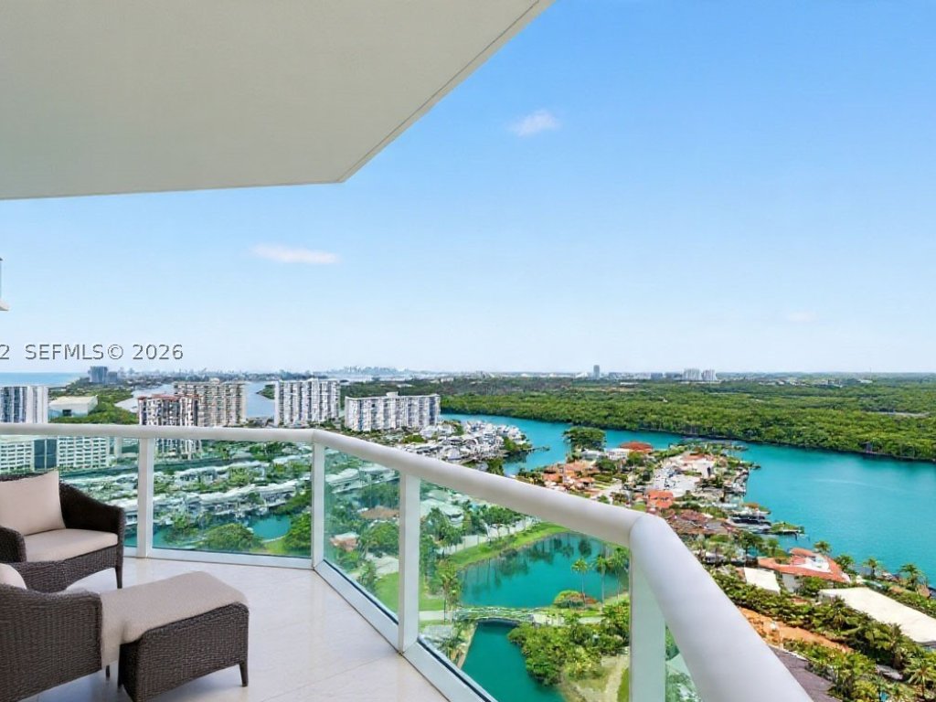 Oceania 5, Sunny Isles Beach property management