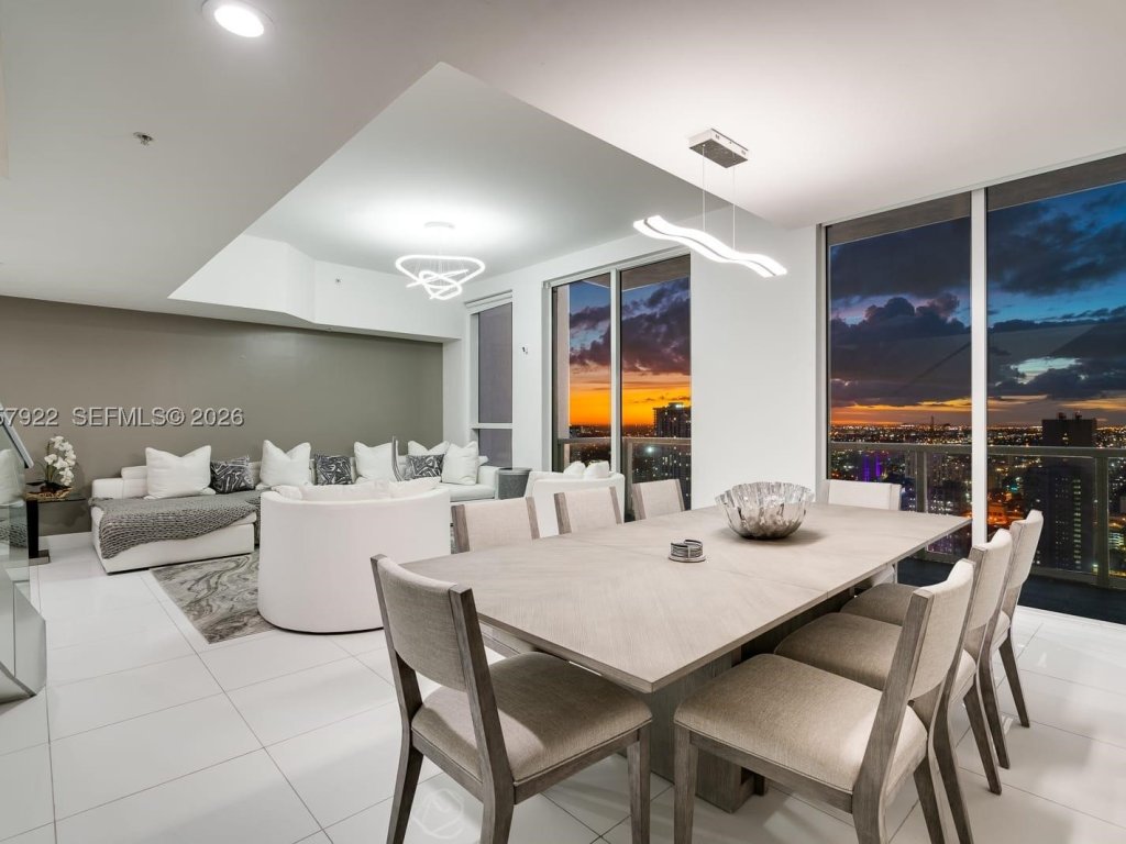 Vizcayne South Tower, Downtown Miami property management