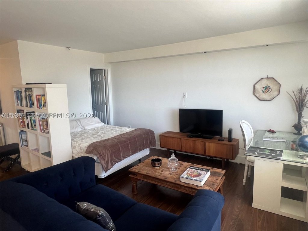 The Amethyst, Miami Beach property management