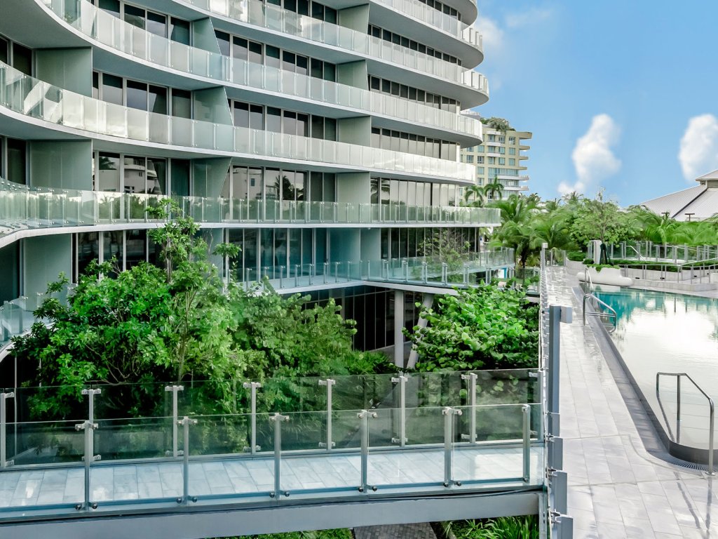One Ocean South Beach, South of 5th (SoFi) property management