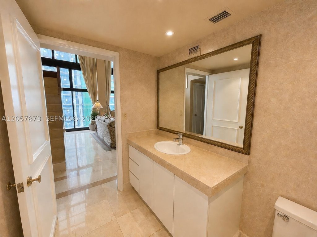 Brickell Place III, Brickell property management