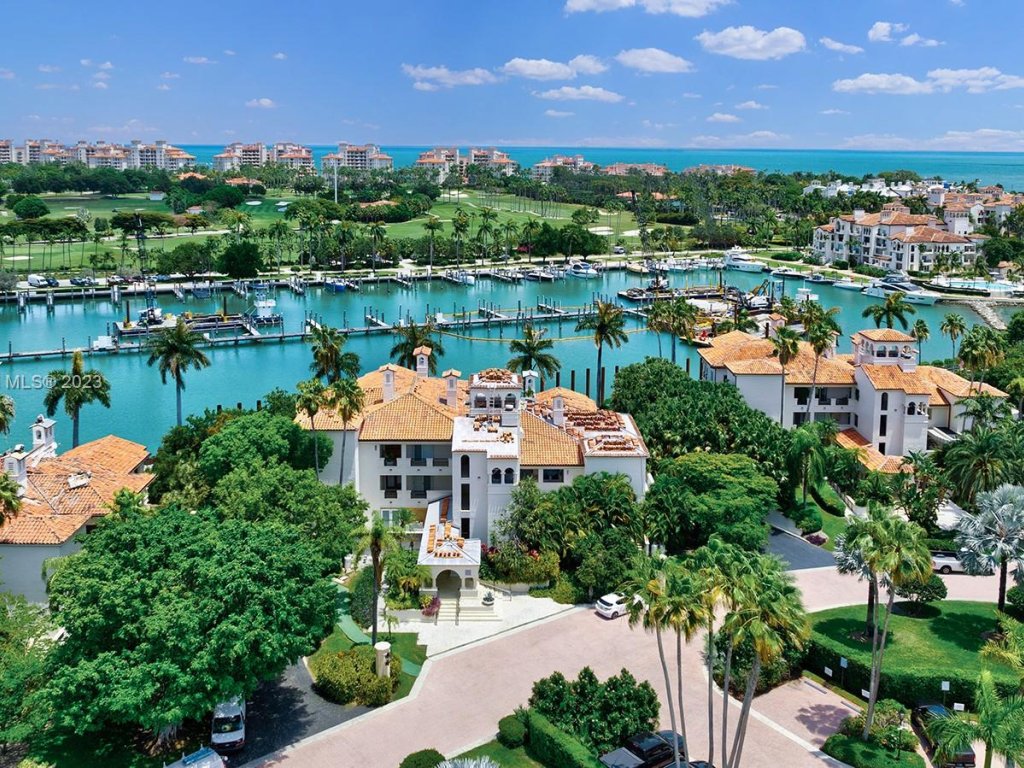 Harborview, Fisher Island property management