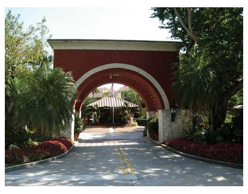 L Hermitage Coconut Grove, Coconut Grove property management
