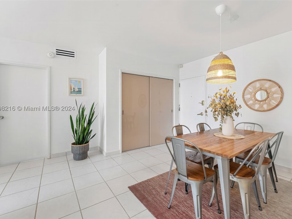 Seacoast 5700, Miami Beach property management