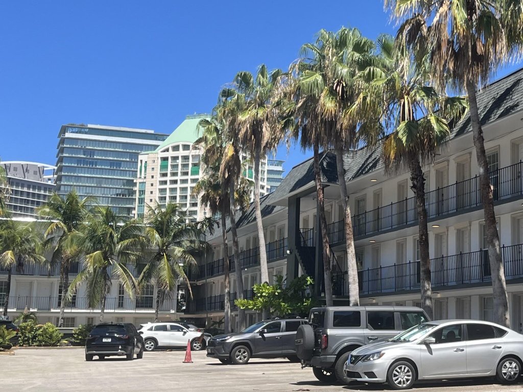 Virginia Pointe, Miami property management