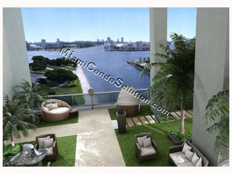 900 Biscayne