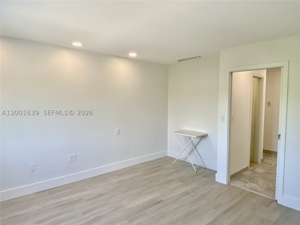 Solimar, Key Biscayne property management