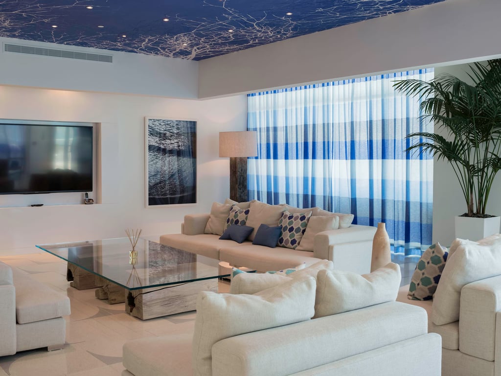 Apogee Beach Hollywood, Hollywood property management