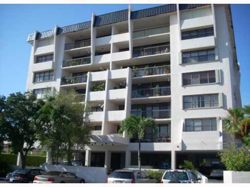 9300 Harbor Terrace, Bay Harbor Islands property management