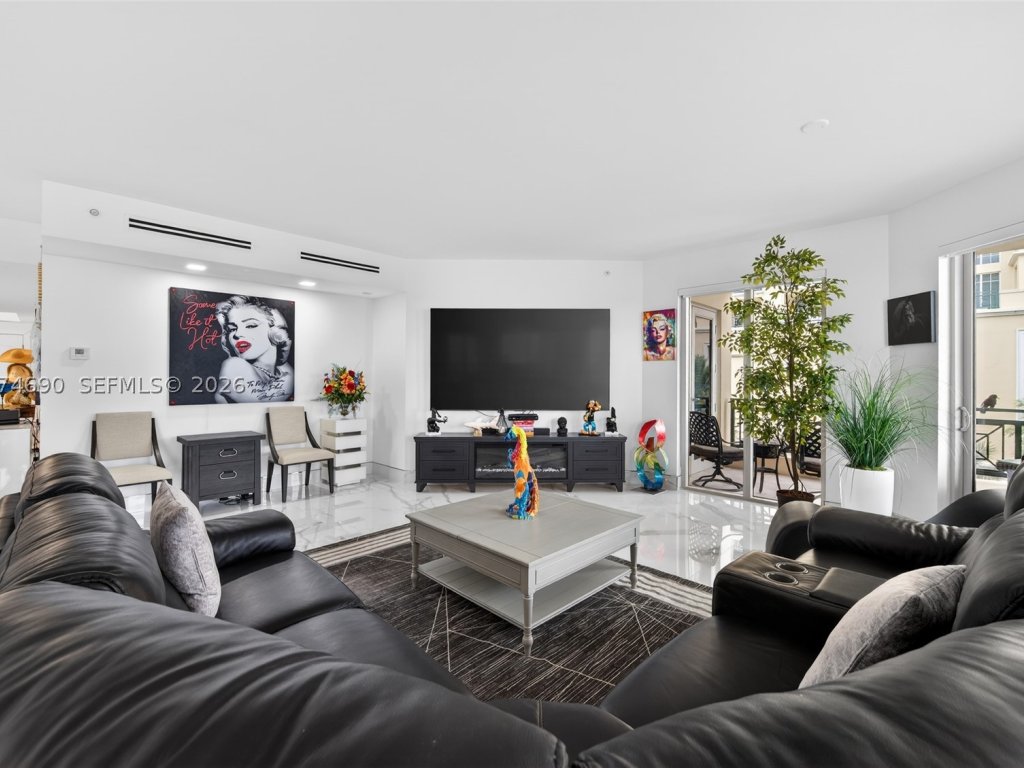 Positano Beach, Hollywood property management