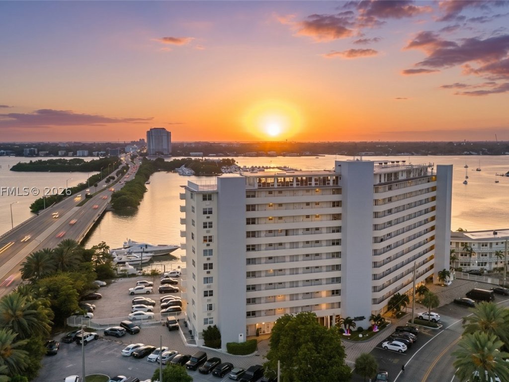 Bayshore Yacht Tennis Club, North Bay Village property management