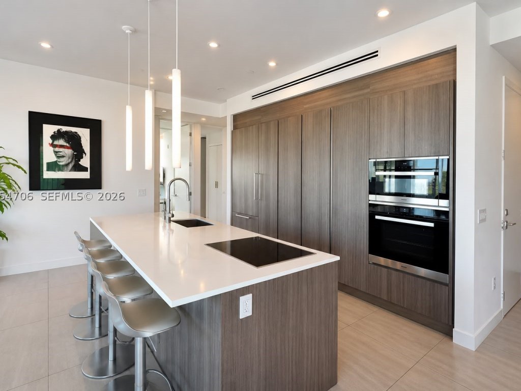 101 Key Biscayne, Key Biscayne property management