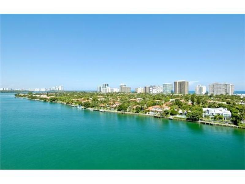 Carroll Walk, Bay Harbor Islands property management
