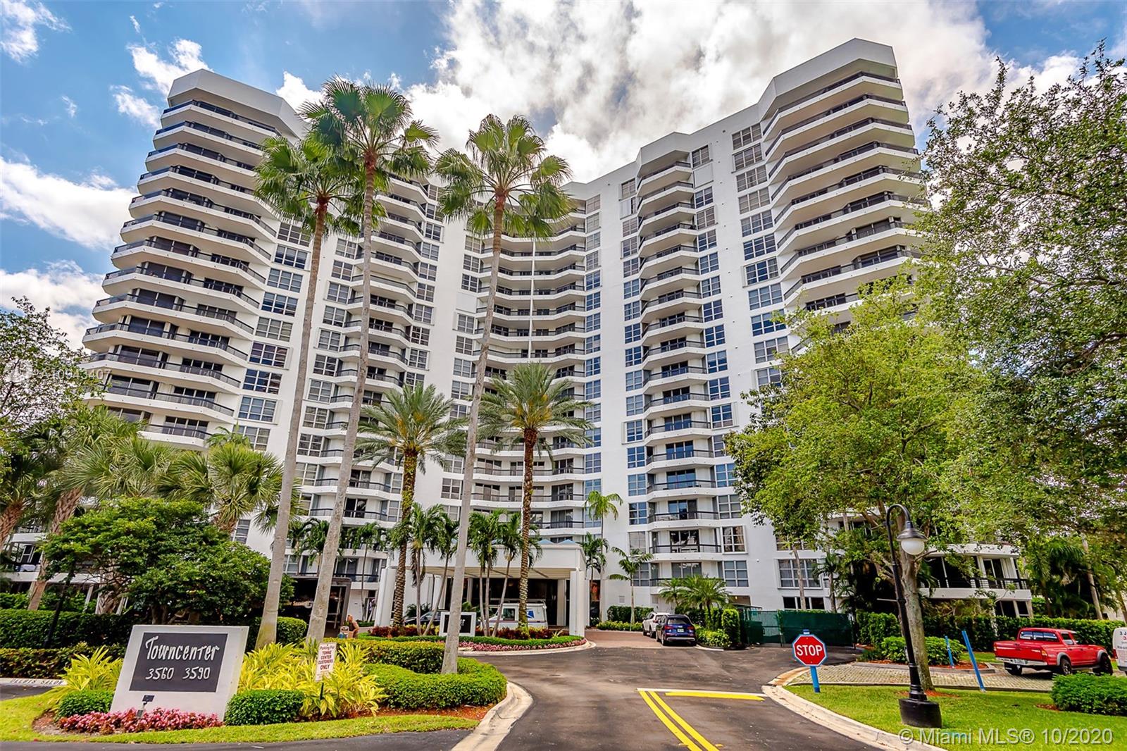 Mystic Pointe 300, Aventura property management