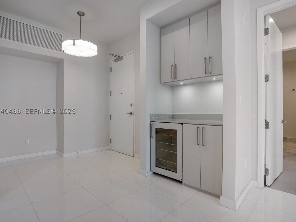 Giralda Place, Coral Gables property management