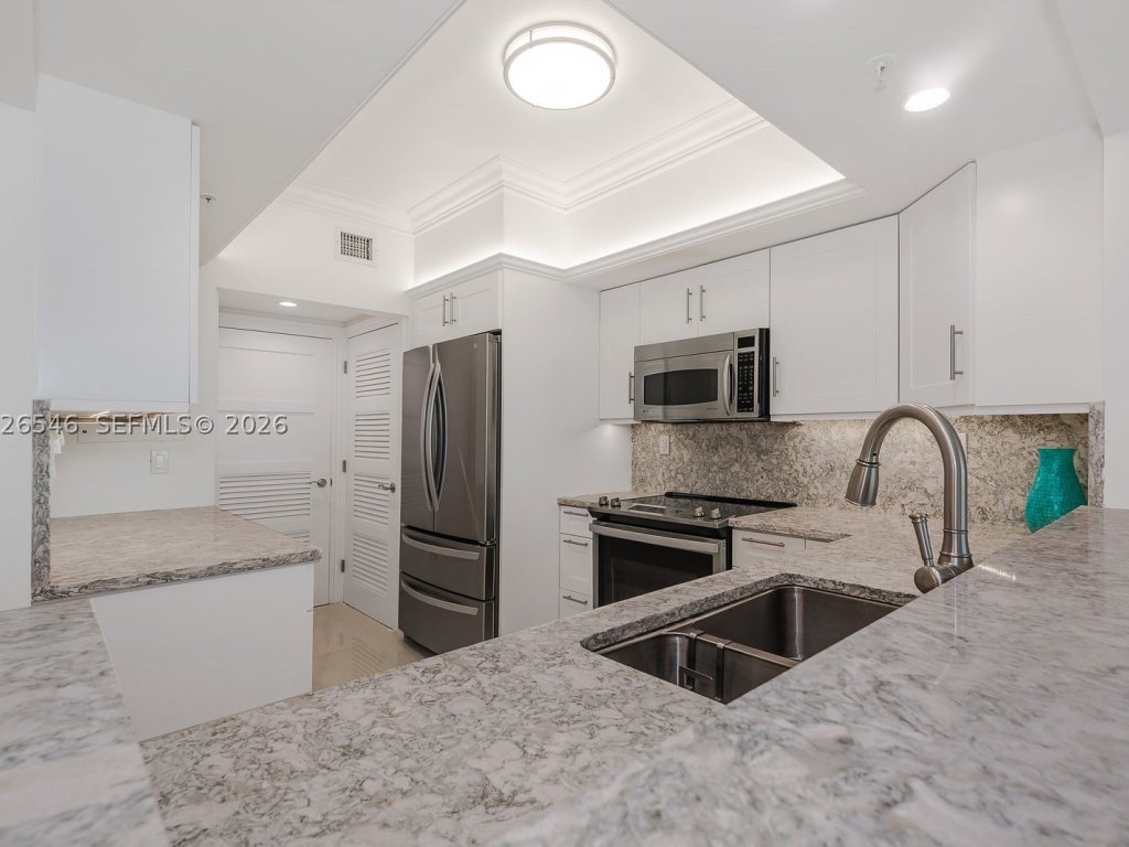 The Tides at Bridgeside Square, Fort Lauderdale property management