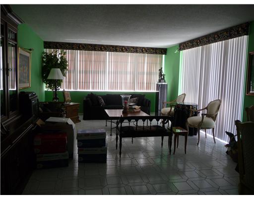 Del Prado South Tower, Aventura property management