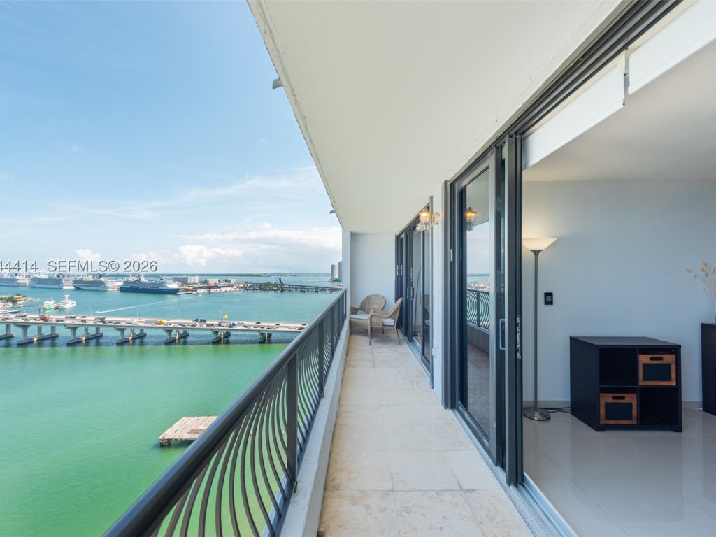 The Venetia, Downtown Miami property management
