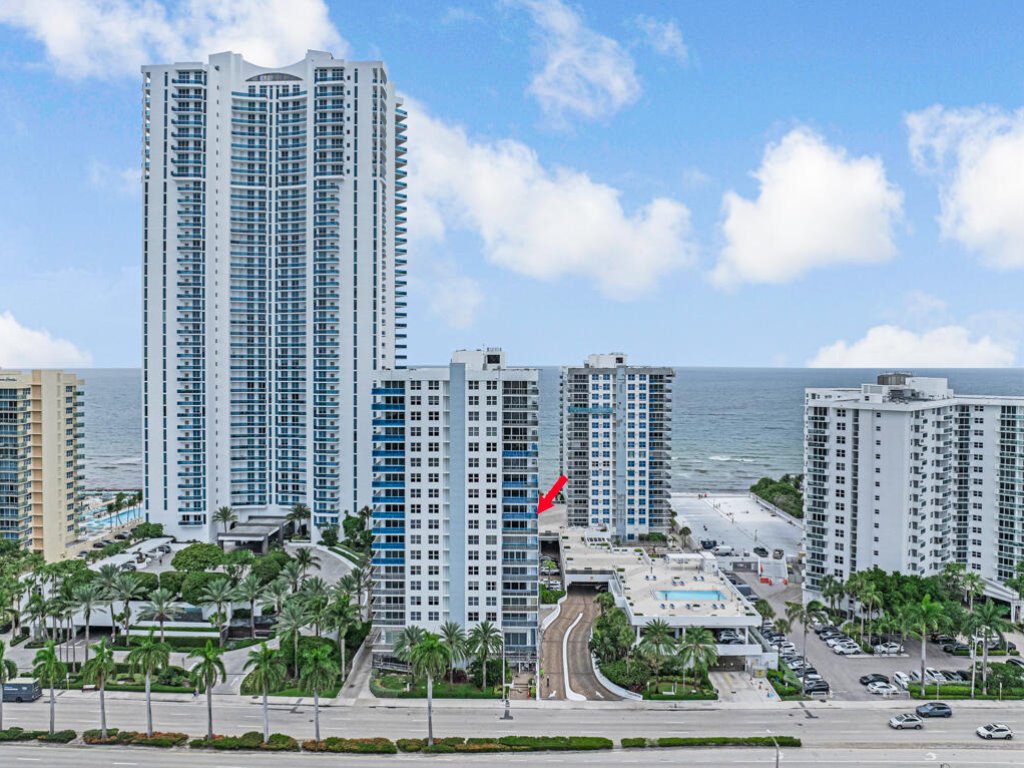 Aquarius Towers, Hollywood property management