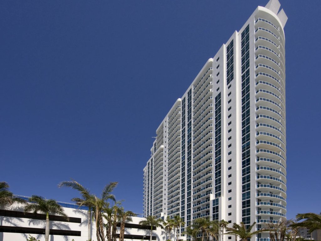 Ocean Marine Yacht Club, Hallandale Beach property management