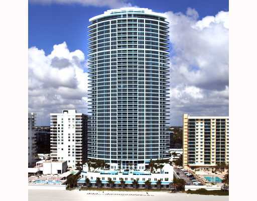 Trump Hollywood, Hollywood property management