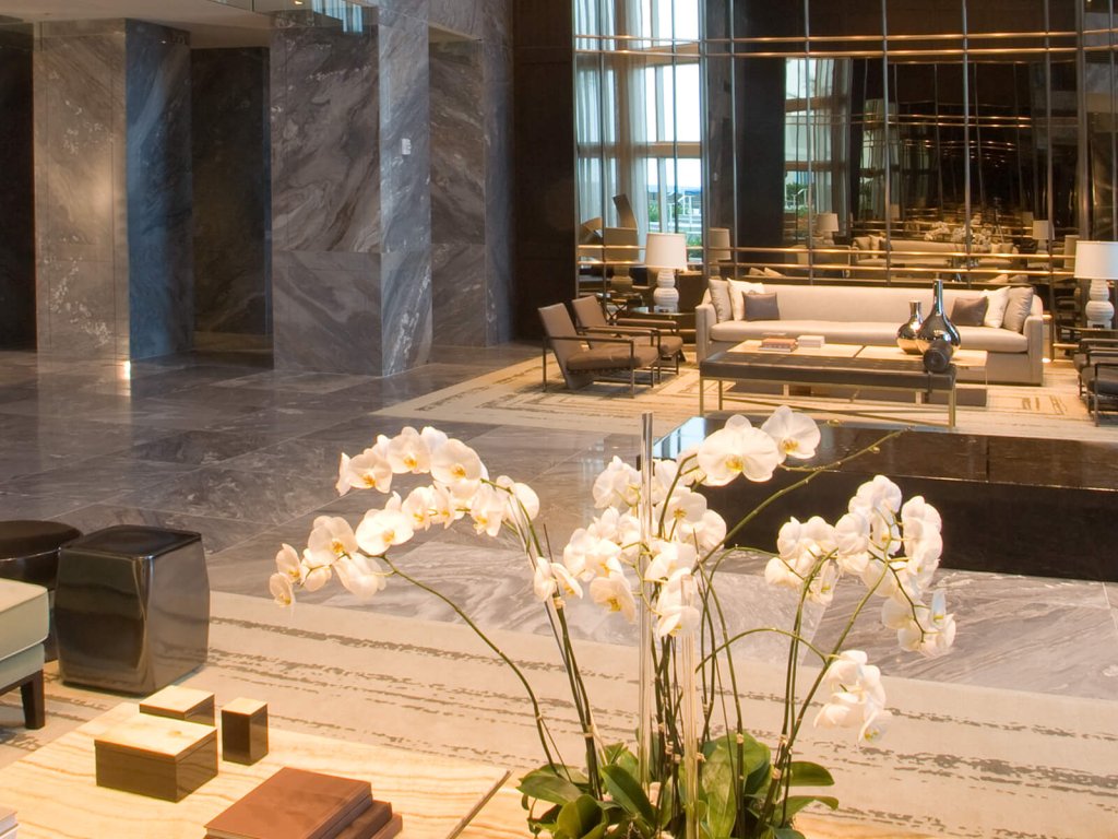 Trump Hollywood, Hollywood property management